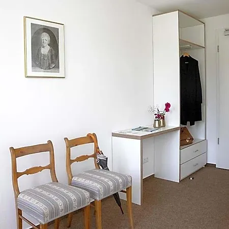 Gaestehaus Der Rochow Akademie Hotel 3*