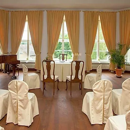 Hotel Gaestehaus Der Rochow Akademie