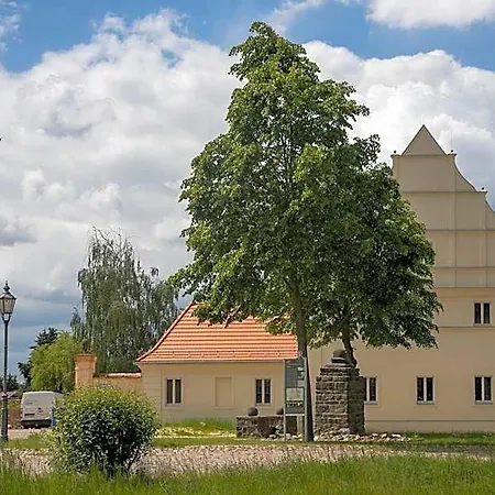 Gaestehaus Der Rochow Akademie Hotel 3*