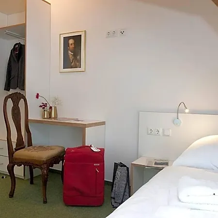 Gaestehaus Der Rochow Akademie Hotel 3*