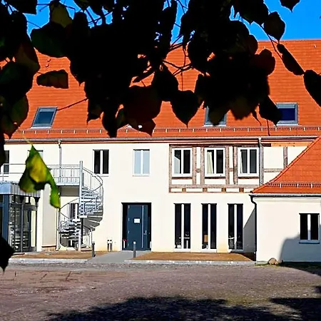 Hotel Gaestehaus Der Rochow Akademie